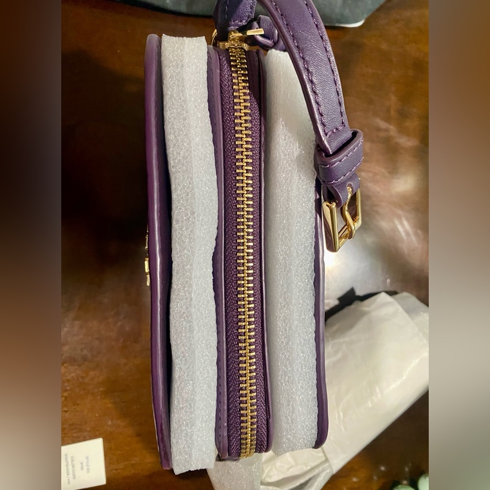 Tory Burch Purple Leather Crossbody Bag - Picture 2 of 3